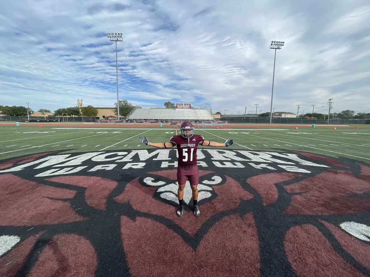 The_SavageSeth's tweet photo. Senior Day and Homecoming 2022 @mcmuniv @McMURRYFOOTBALL #WarHawksFAW https://t.co/4IBVb1HN6W