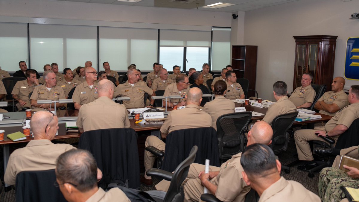 More than 70 medical professionals participated in-person and virtually in the Fleet Health Integration Panel (FHIP) at U.S. 3rd Fleet Headquarters. @USPacificFleet @USFleetForces @NavyMedicine #C3F For more information checkout the link below! dvidshub.net/news/432070/us…