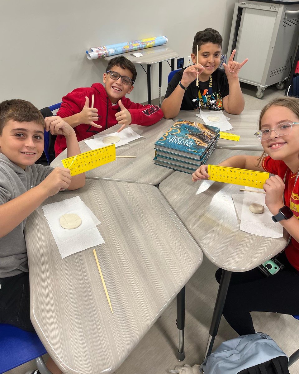 ABermanFCMS's tweet photo. Students did a great job writing like Sumerians today. #WorldHistory #mesopotamia #cuneiform https://t.co/L9AoLTi0b4