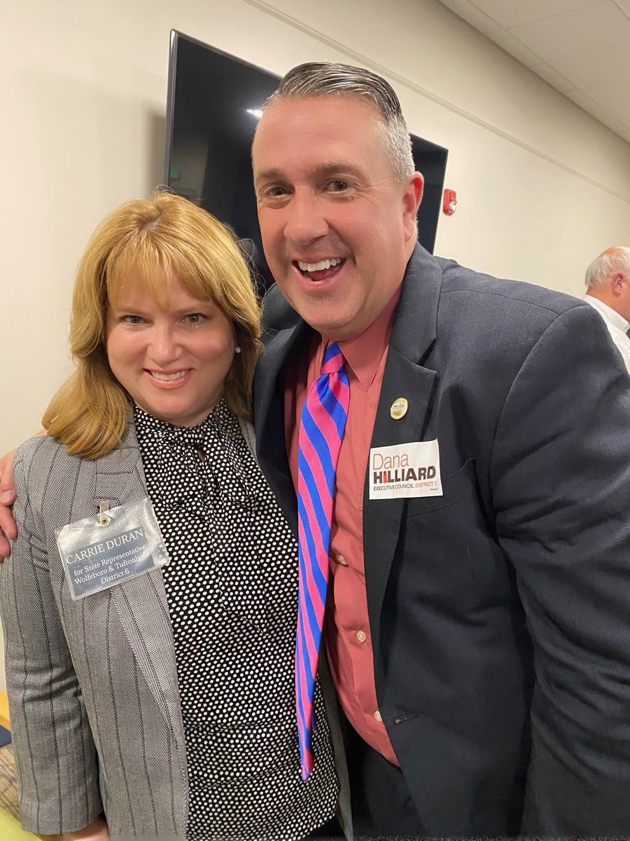 CarrieforNH's tweet photo. Great to see my friend @DanaHilliard_NH at the candidate forum at @TboroFreeLib! #nhpolitics #tuftonboro #wolfeboro https://t.co/jch0h7HsXV