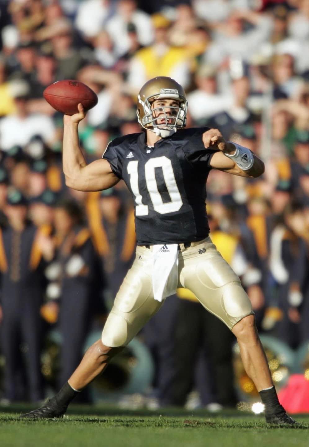 Want to wish a very happy birthday to one of the greatest players to ever don the gold helmet Brady Quinn 