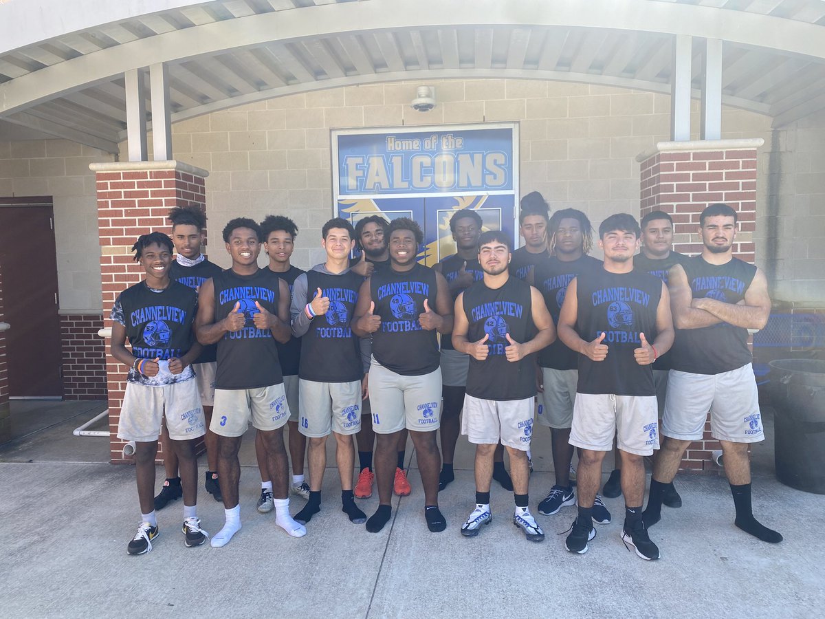 Help me congratulate our Varsity Falcon football players that made the Honor Roll the first 9 weeks of school. Taking care of their business in the class room is a point that every coach on our staff stress to our players daily. We are extremely proud of them all. @CHSFalcons_FB