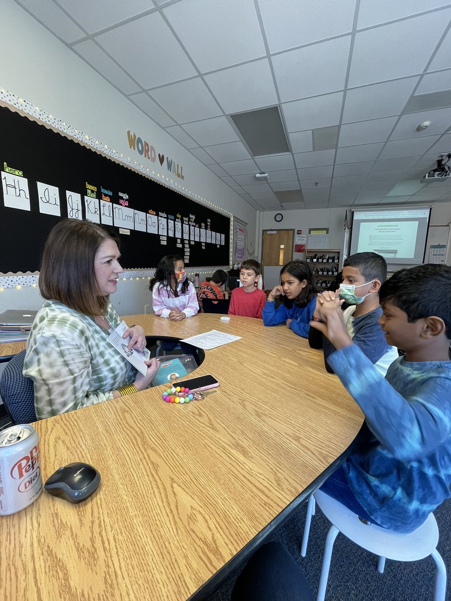TeamTroeger's tweet photo. My #AllenThird had a very special guest visitor today to help with guided reading! Thanks @juliewricketts for leading such a great lesson! The kids were so excited. I can’t wait to apply what I learned with my next reading group! @allenelem #OurAllenLegacy https://t.co/Cw2EElK4as