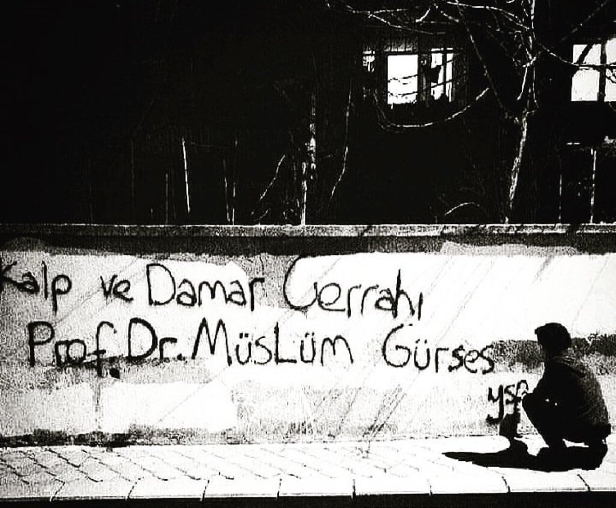 Hipokrat yeminin olmasa bile senin hastanım#narkoz vermeden kalbimi değiştirmeni çok isterdim…