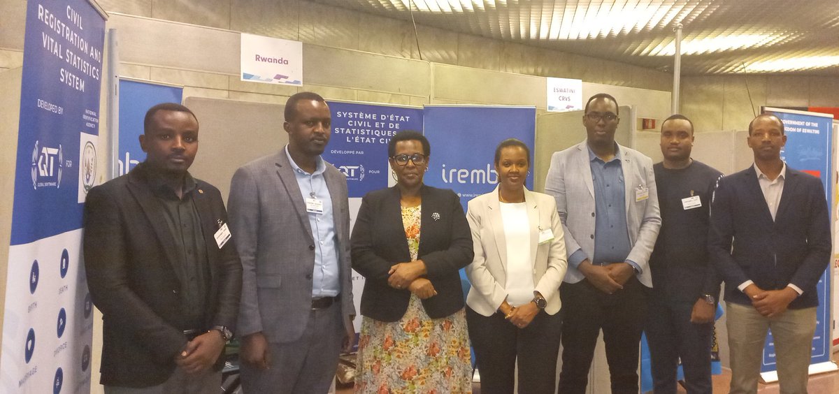 RwandainAddis's tweet photo. Today @HTGasatura was delighted to visit the 🇷🇼stand at the ongoing 
#STATCOMAfrica exhibition in the margin of the 
Experts’ meeting 
of #UNECA CoM6 on #CRVS. 
A decade into APAI-CRVS 
👏🏽to team🇷🇼
&amp;NidaRwanda @RwandaICT @RwandaLocalGov @IremboGov
 @StatisticsRW @QTSoftwareltd https://t.co/7qbHP5TFjL