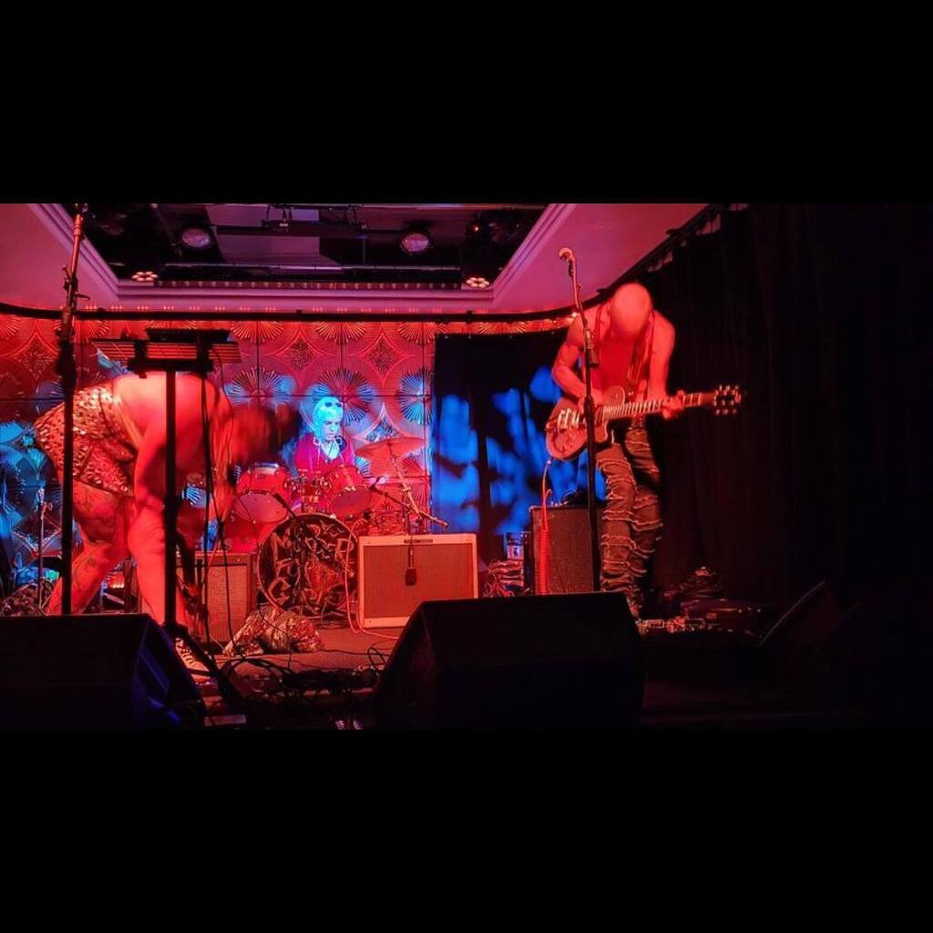 Slut Magic (@slutmagicmusic) on Twitter photo Thank you @thebridgemusicbar Pittsburgh!! So awesome seeing our friends @hemlockforsocrates @allinalinewashere and new friends <a href="/murderforgirls/">Murder for Girls</a> and <a href="/ghosttequila/">Ghost Tequila</a> EVERYONE MURDERED EVERYTHING 💥🖤💥🎤❤️🔥⚡️😈
Tonight we are onto @cometbar Cincinnati with @tinafeyband @louise_cincy … Thank you @thebridgemusicbar Pittsburgh!! So awesome seeing our friends @hemlockforsocrates @allinalinewashere and new friends <a href="/murderforgirls/">Murder for Girls</a> and <a href="/ghosttequila/">Ghost Tequila</a> EVERYONE MURDERED EVERYTHING 💥🖤💥🎤❤️🔥⚡️😈
Tonight we are onto @cometbar Cincinnati with @tinafeyband @louise_cincy …