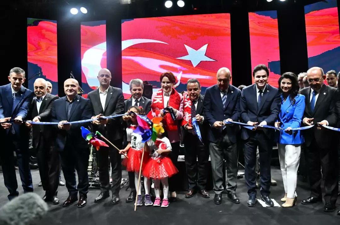 IYImazkrc69's tweet photo. Antalya/Demre Belediyesi’nin düzenlediği 3.Kekova Festivali ve toplu açılış töreni Genel Başkanımız Sn.@meral_aksener ’in katılımıyla büyük bir coşku içerisinde gerçekleşiyor.
Teşekkürler #Demre Teşekkür ederiz sn @AvOkanKocakaya başkanım https://t.co/TYLhcINj4J