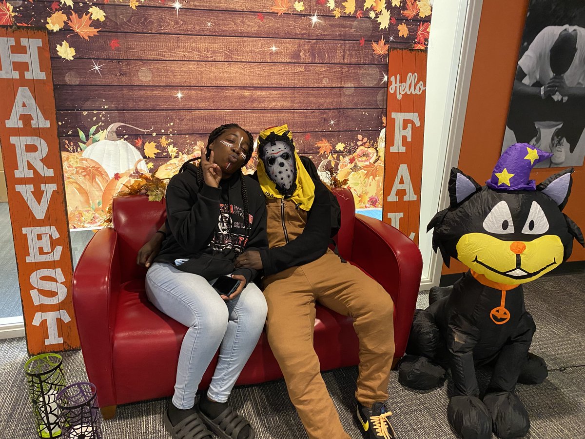 Lots of creativity going on at YouthLink today for our fall festival!