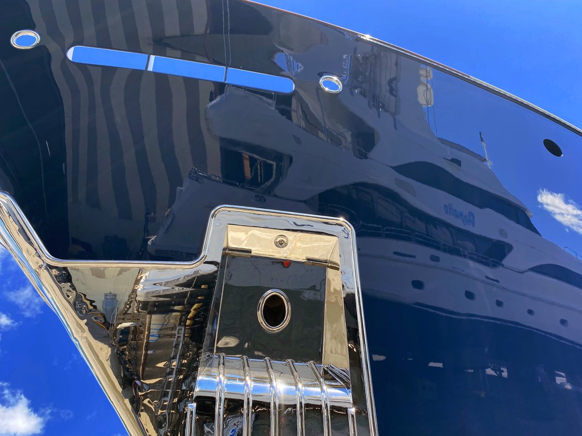 MerrittSupply's tweet photo. Following up on a Axalta Imron MS600 project we supplied over 2 years ago! I would say that it’s withstanding the test of time quite well! #axalta #imron #yachtlife #yachting #boatinglifestyle #merrittsupply #yachtpainting #shineon https://t.co/MMR3wgXJUm