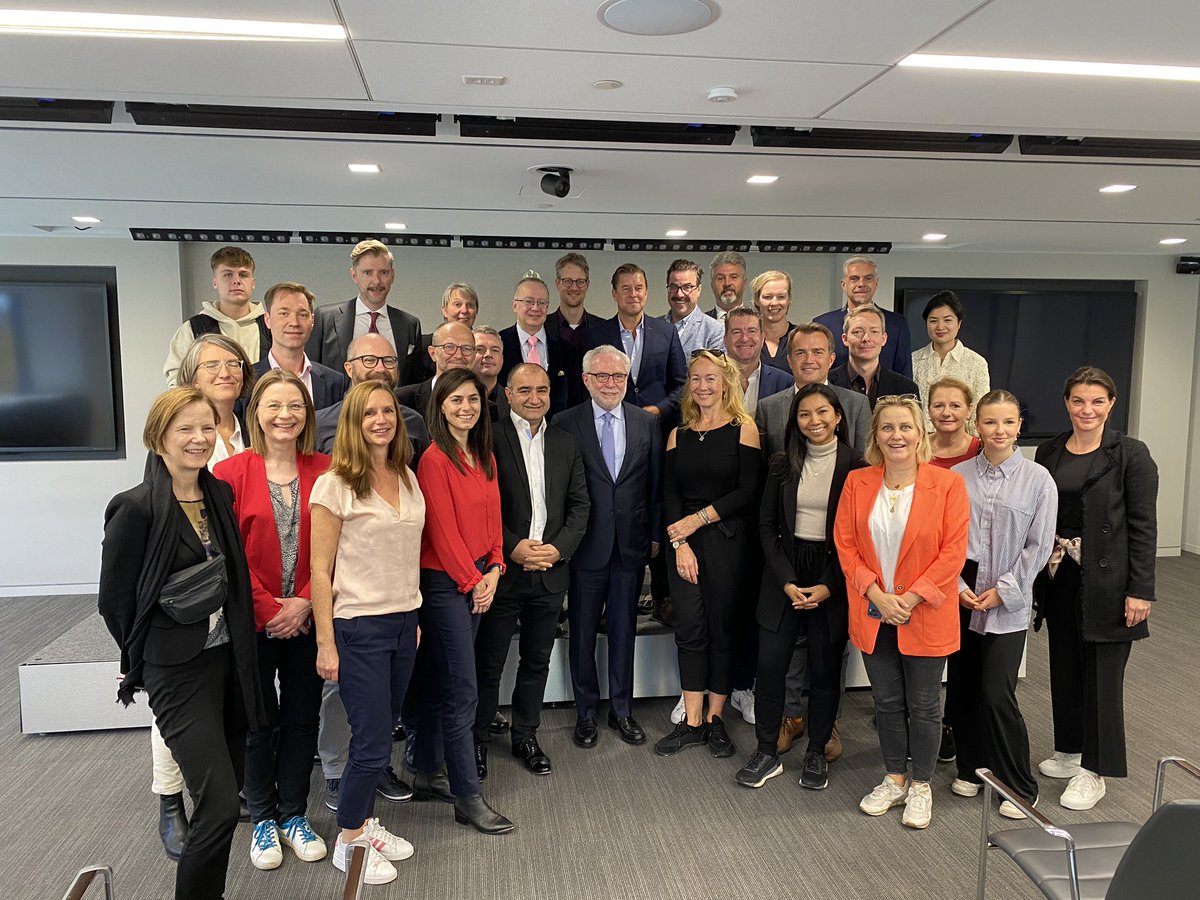 I had the pleasure of meeting and speaking with visiting German journalists today in Washington, DC. Thank you for having me, <a href="/RIASBerlin/">RIAS Berlin</a>