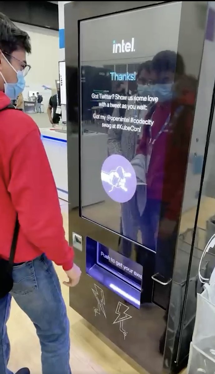 OpenAtIntel's tweet image. Still time to drop by booth D2 and grab your #codecity tee! #KubeCon