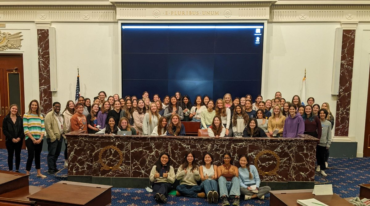 Class VI visited the @emkinstitute. Students worked in break out groups to learn about the Electoral College, political parties, and the Constitution.