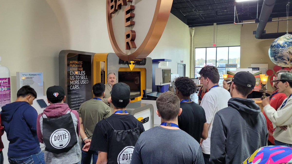 Manufacturing Month continues as KMS and WYEDC hosted Bonner Springs High School at Display Studios. DS showed students how they design, manufacture, and install amazing, customized exhibits and tradeshow products. They have some great career opportunities available!