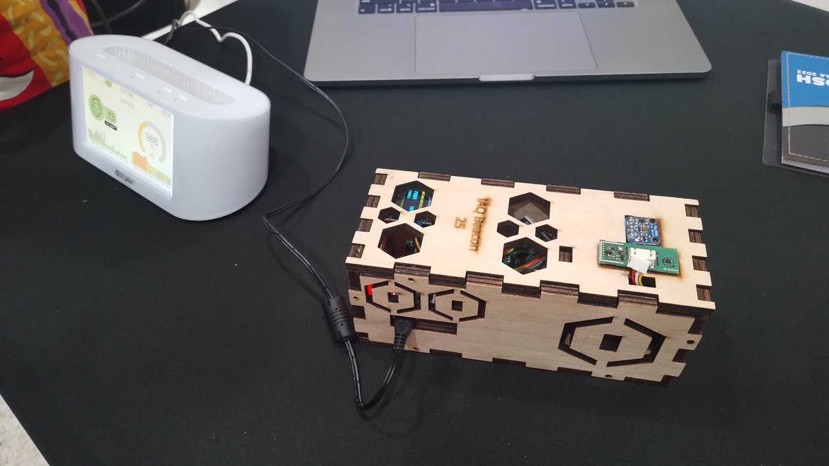 GOSHCommunity's tweet image. Juan P Maestre @yeipijotape from @UTAustin shows and tells the Whole Communities Whole Health project @UTAustin_WCWH, and its open, #DIY environmental air quality monitor #GOSH2022 #PublicDemo #OpenScienceHardware #OpenSciemce #OpenHardware #ParticipatoryScience