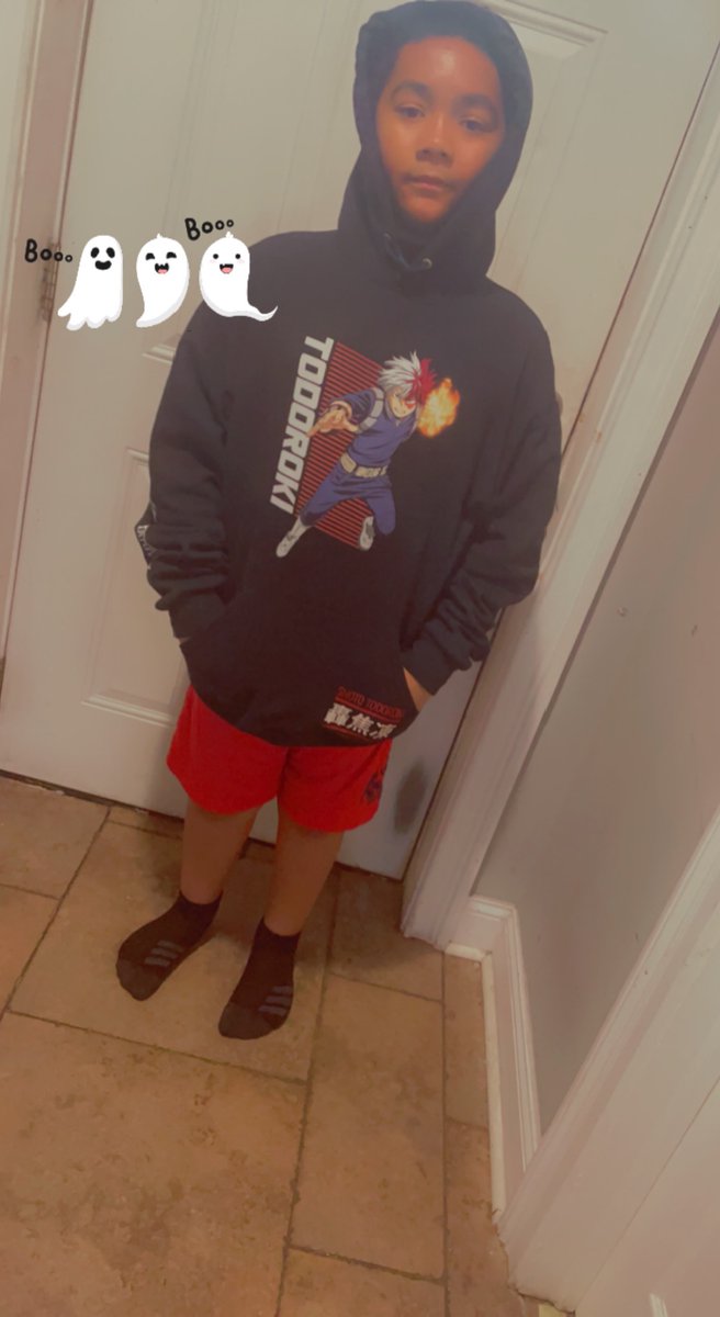 MIGHTYMINIMAN8's tweet photo. My mom is amazing! She went to 4 different hot topics to find me my fav MHA character Todoroki! My mom is literally the best! @BridgetteB0809 https://t.co/ryQc0iyYAu