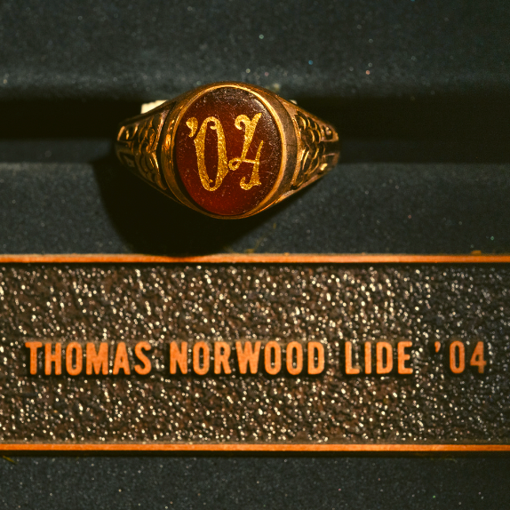ClemsonAlumni's tweet photo. The Clemson Ring has changed over time, but the tradition remains the same. As our students prepare to receive their Clemson class ring this weekend, we take a look back at some of the early Clemson rings. #tbt
#ThrowbackThursday #Clemson #ClemsonRing #ClemsonFamily https://t.co/FCnLrWqhRI