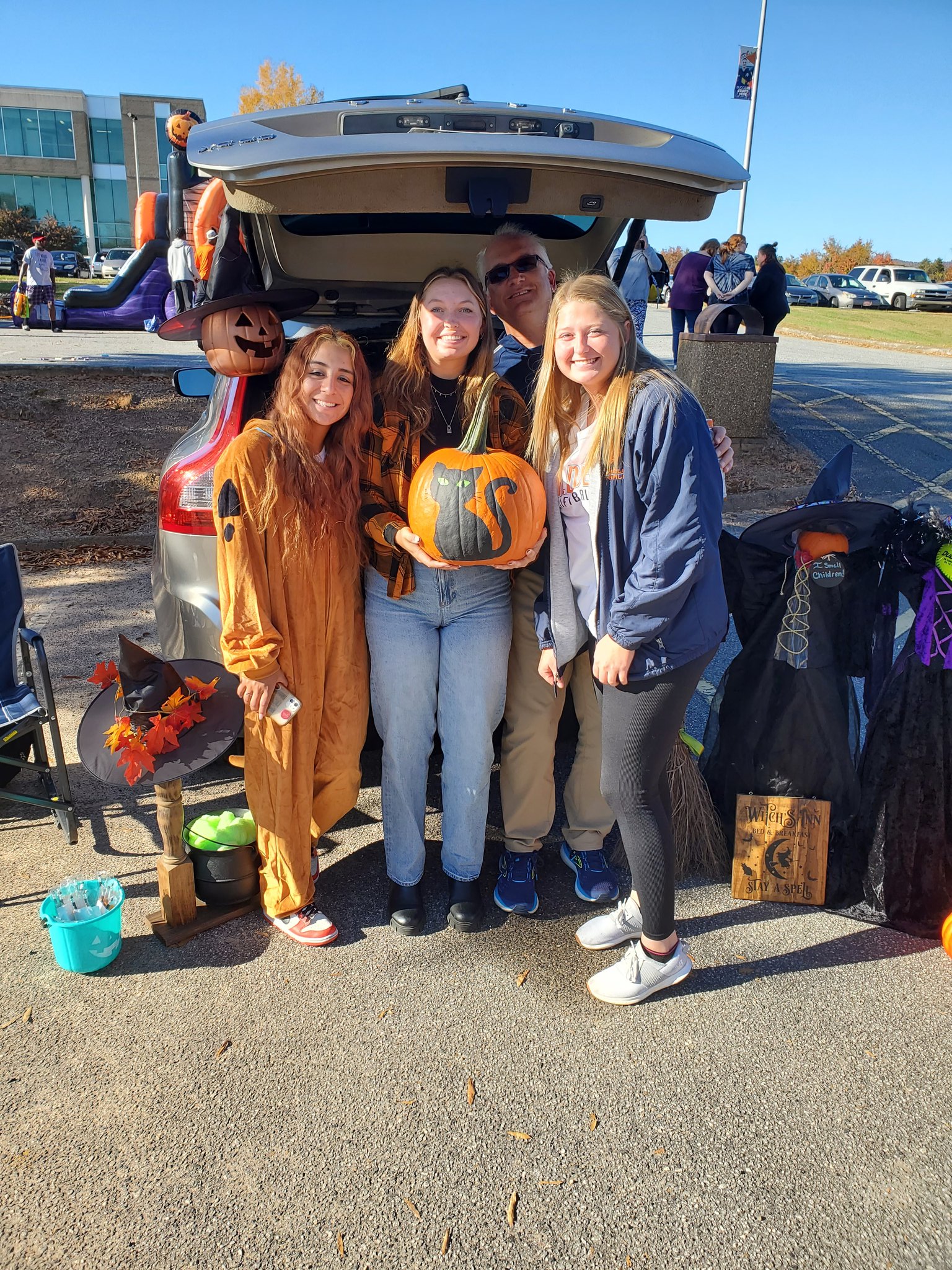 CALDWELL ATHLETICS on Twitter "Studentathletes at TrunkorTreat! 