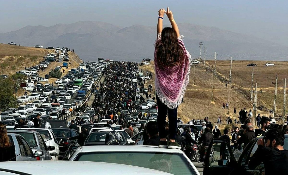 abbiegelz's tweet photo. "This generation is really brave:" 40 days, since #mahsaamini
https://t.co/QZPzFDqs7Y x https://t.co/D2A9mRUJ8w https://t.co/3We9U7hxyz