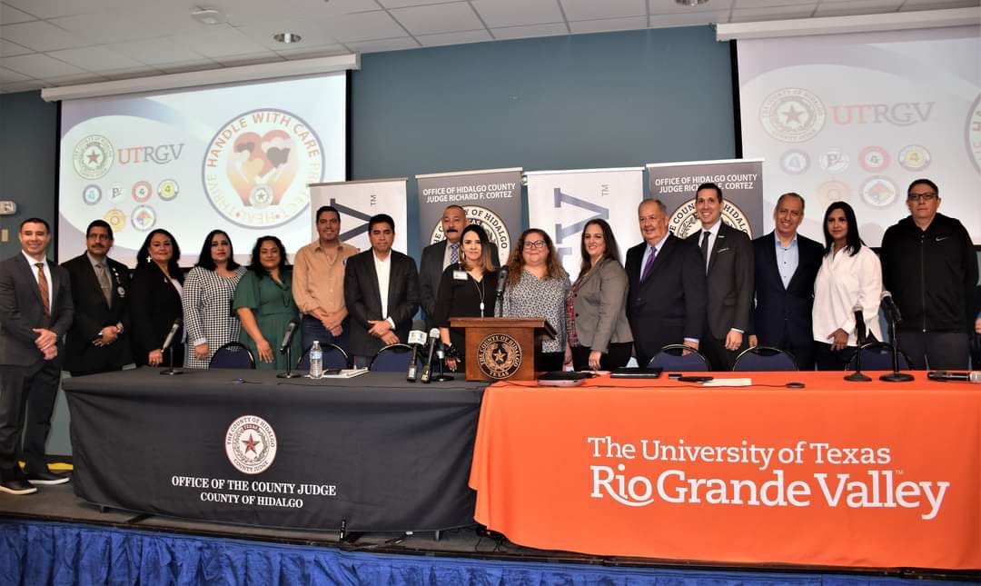 _HCDA's tweet photo. The HCDA's Office collaborated in the "Handle With Care" press conference to announce a new partnership with the University of Texas - Rio Grande Valley, the County of Hidalgo, local law enforcement agencies and school districts. https://t.co/OlCwvlNv3d
