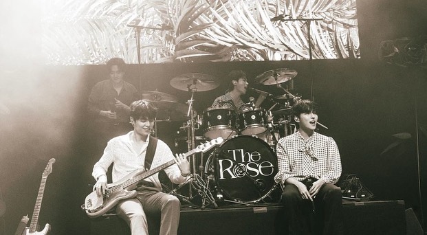 TheRose_Belgium's tweet photo. [27/10/2022]
🇬🇧
#Transparentfeed Instagram update with #TheRose
.
#더로즈 #밴드 #TheRose #Band
@TheRose_0803 
.
🇫🇷
#Transparentfeed actualisé son Instagram avec #TheRose https://t.co/31BD7HNycF