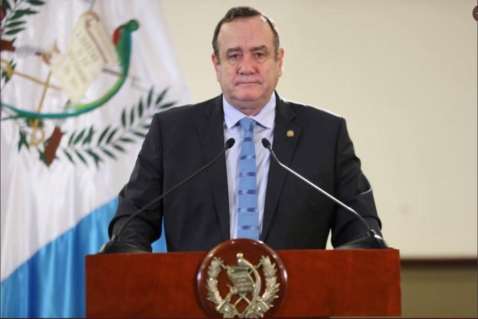 soy_502's tweet photo. 🚨¡URGENTE! ⎮Giammattei es declarado "Non grato" por las autoridades de la CDAG

Las autoridades de la Confederación Deportiva Autónoma de Guatemala señala a Giammattei y a varios funcionarios. Los detalles aquí:

https://t.co/inKyjh6Gpx https://t.co/GvS3Pw5SFN