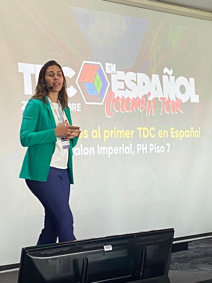 cuemby's tweet photo. @yarasenger en @TheDevConf, gracias por hacer esto posible.
¡Seguimos en marcha!
#Cuemby #LHK #TDC2022 https://t.co/1PBsf5Fph9