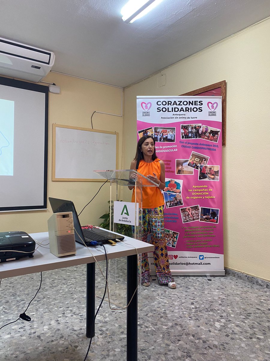 Esta mañana hemos estado en el Centro de Participación Activa de Mayores hablando del #ICTUS , rodeados de una gente magnífica y con mucho interés. Gracias Antonio Matas y @lobuso52.
#Recibiendomuchomasdeloquedamos #Antequera #CiudadCerebroprotegida