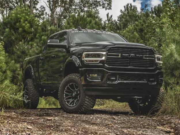 RentschlerCJD's tweet image. Command the road in a premium custom built #Badlander or #RockyRidge truck from Rentschler CJDR! Click/tap the link to order yours today: bit.ly/3f6ZWiM