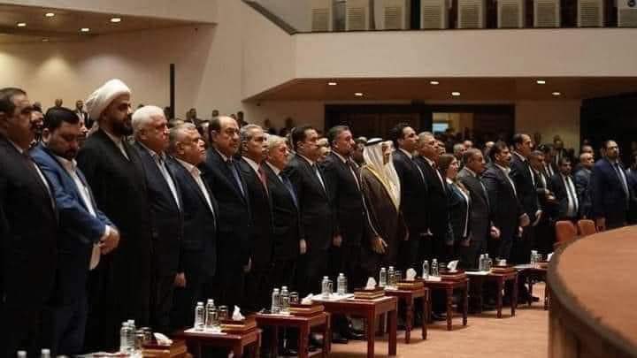 alzaide_mustafa's tweet photo. #علاء_الركابي ان الذين يجلسون في الصف الاول من البرلمان هم قتلة شباب تشرين حتى لو ما متفق وياه هالشخص بس هاي حقيقة الي يدعي بالولاء للمذهب ومسوي روحه هامته الشيعة ركز حبيبي ذاااك خميس الخنجر تره ذاك ابو مازن همه الباوعو ولدكم لداعش صارو صحبان وظلو انتم طبلو الهم https://t.co/CQgdutMrIY