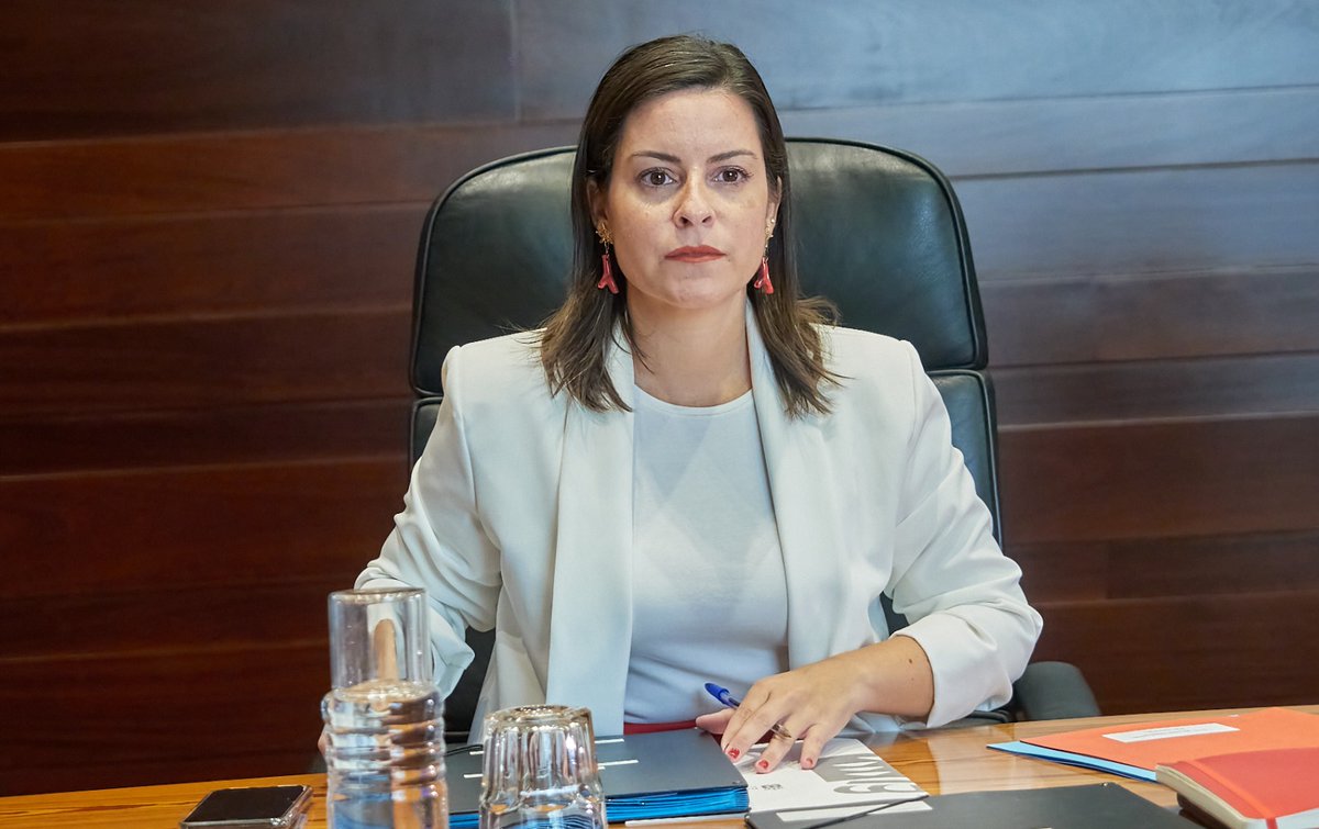 Yaiza_Castilla's tweet photo. 📈 Volvemos a ampliar, esta vez en 1,1 millones más, las ayudas a la modernización y diversificación de la #industriacanaria para 2022.

Pasamos de los 7,8 millones previstos hasta los 13,9 actuales con el fin de beneficiar a un mayor número de empresas.

#CGobCan https://t.co/gZVO2wWD9T