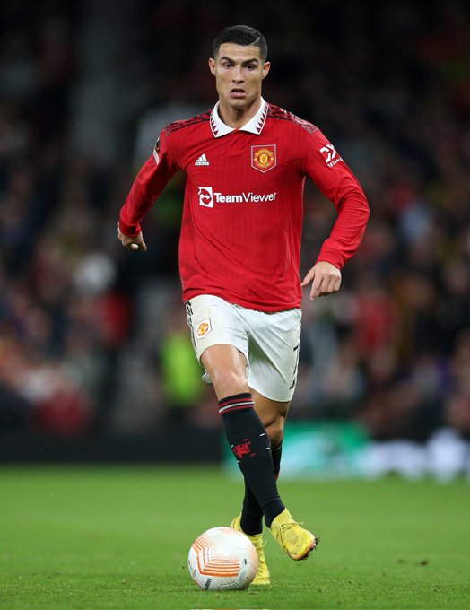 Ronaldo has now scored 111 goals with his left foot in club football.

Seals it at Old Trafford. 👹