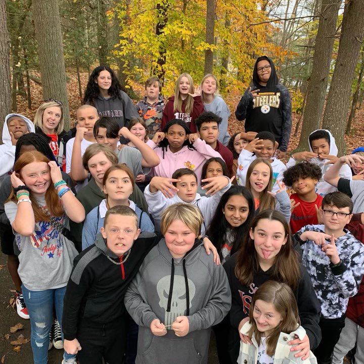 KCS_Sevier's tweet image. Team 7-3 visited @bays_mountain and explored nature through one of their education programs! Learning while exploring! Whether it was 1st visit or 10th visit for these students - the excitement bubbled all day! It’s never boring exploring nature in our area!