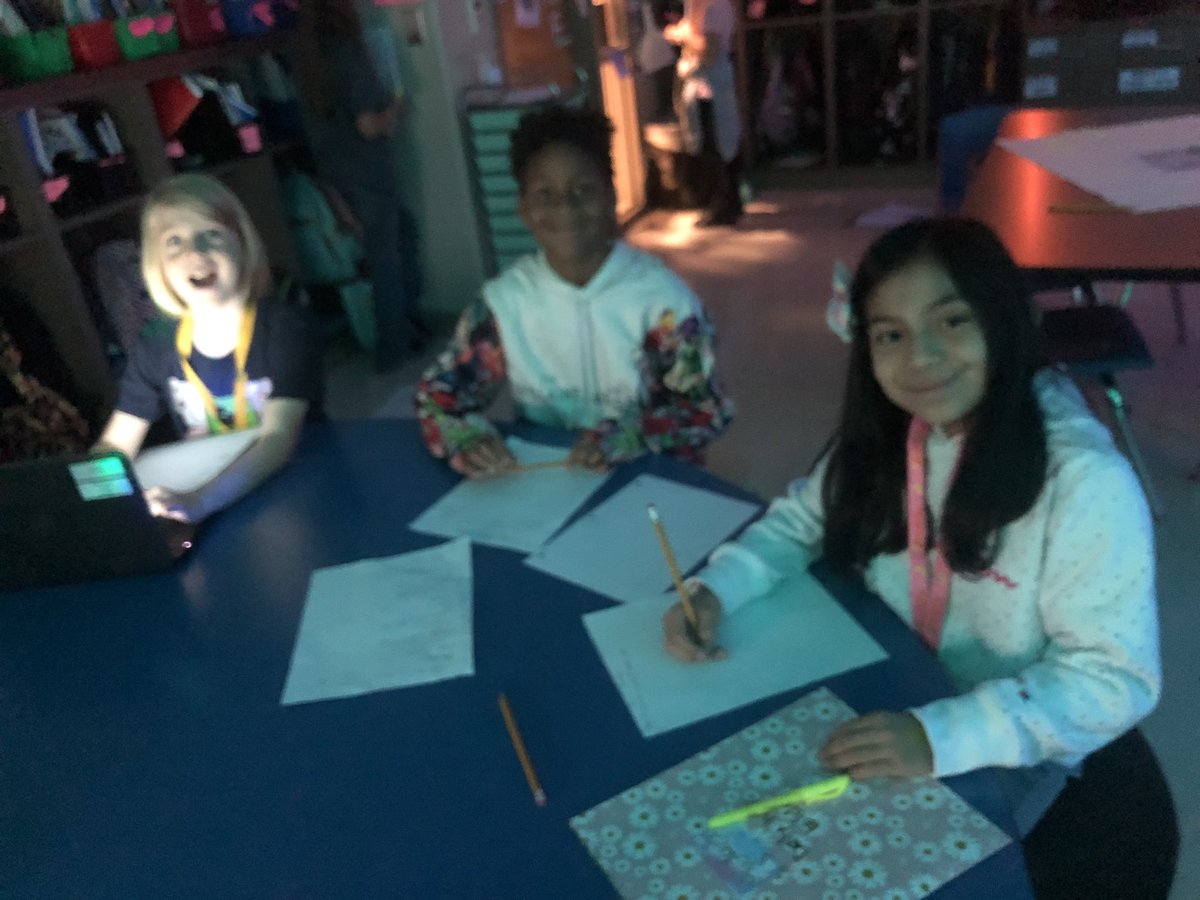 CandaceDebord's tweet photo. Spooky Stations were SPOOKTACULAR! #tobiasproud @TobiasExplorers https://t.co/nHmsLJNI1i