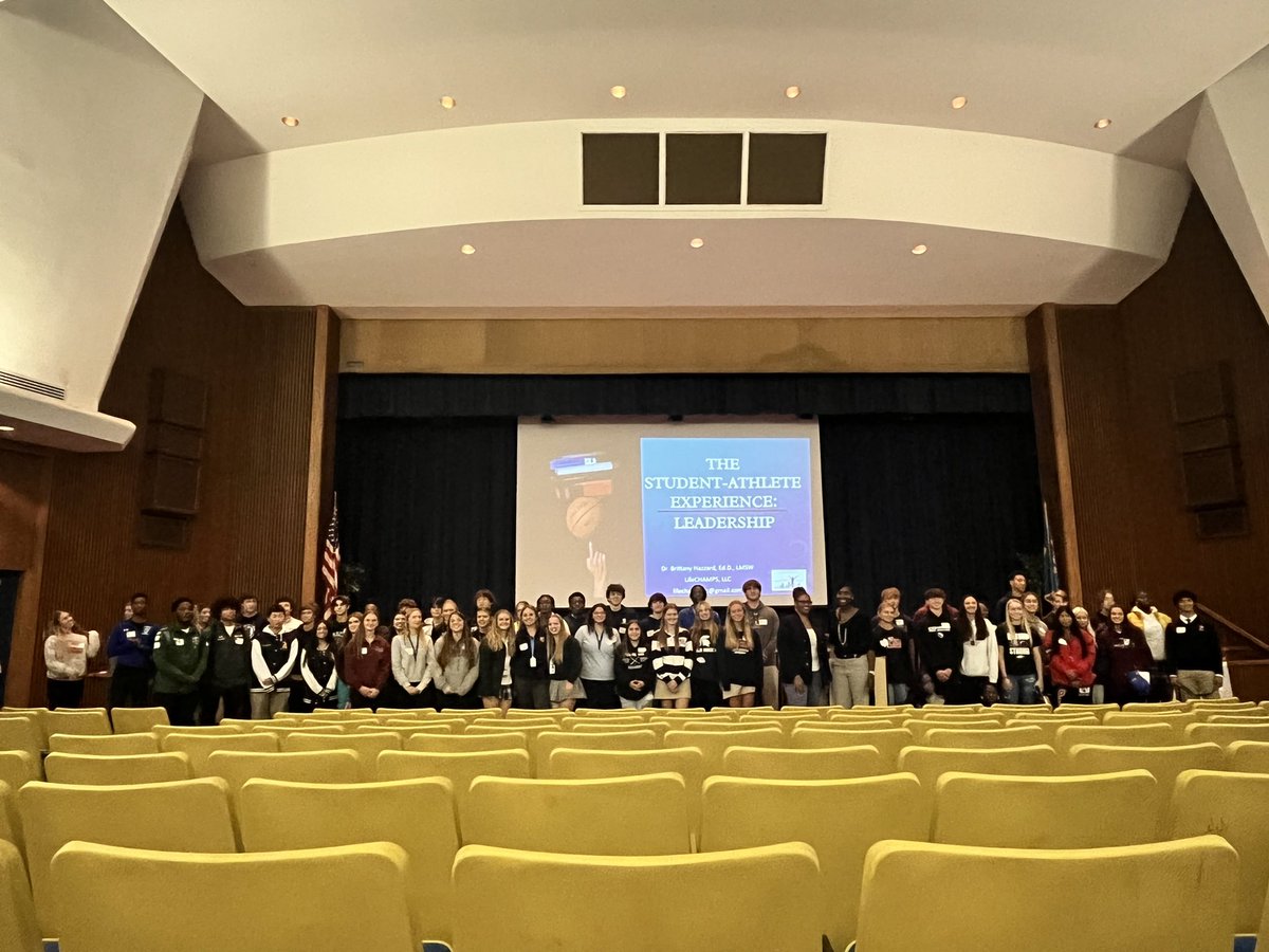 UARaiders's tweet photo. UA 2026’s Olivia Filipowski and Brielle Moore had a great time attending the @DIAA_Delaware Student-Athlete Leadership Workshop! The student-led conversations covered sportsmanship, championship experiences and leadership topics - thanks for having us! #UAleads https://t.co/XnTjo9ZHe2