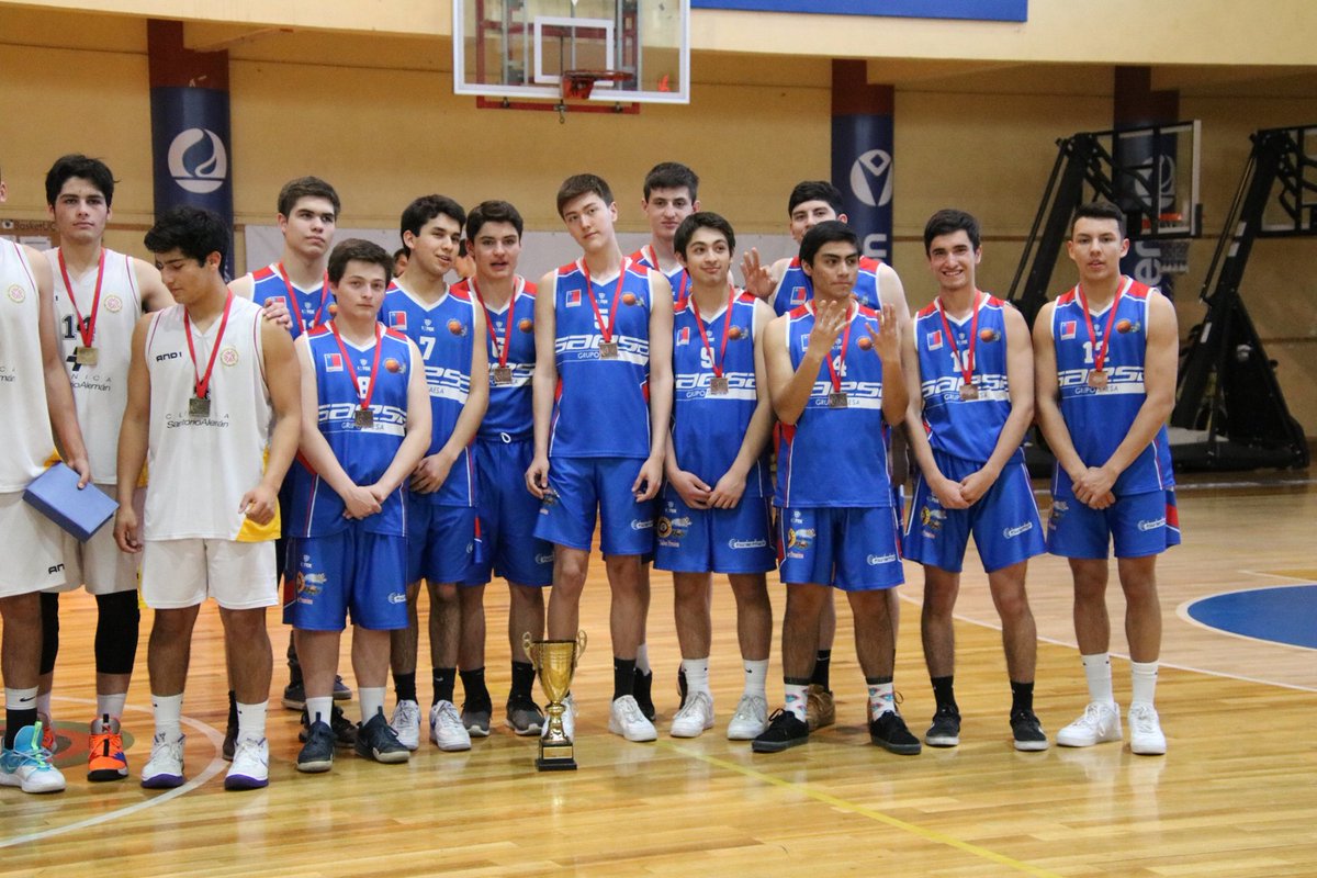 Mendoza recibirá, este fin de semana, a las divisiones juveniles de la Universidad Católica de Chile. La Franja disputará varios amistosos ante diversos equipos de nuestra provincia, lo que servirá para el crecimiento y el roce de nuestros chicos.

fbpm.com.ar/2022/10/27/la-…