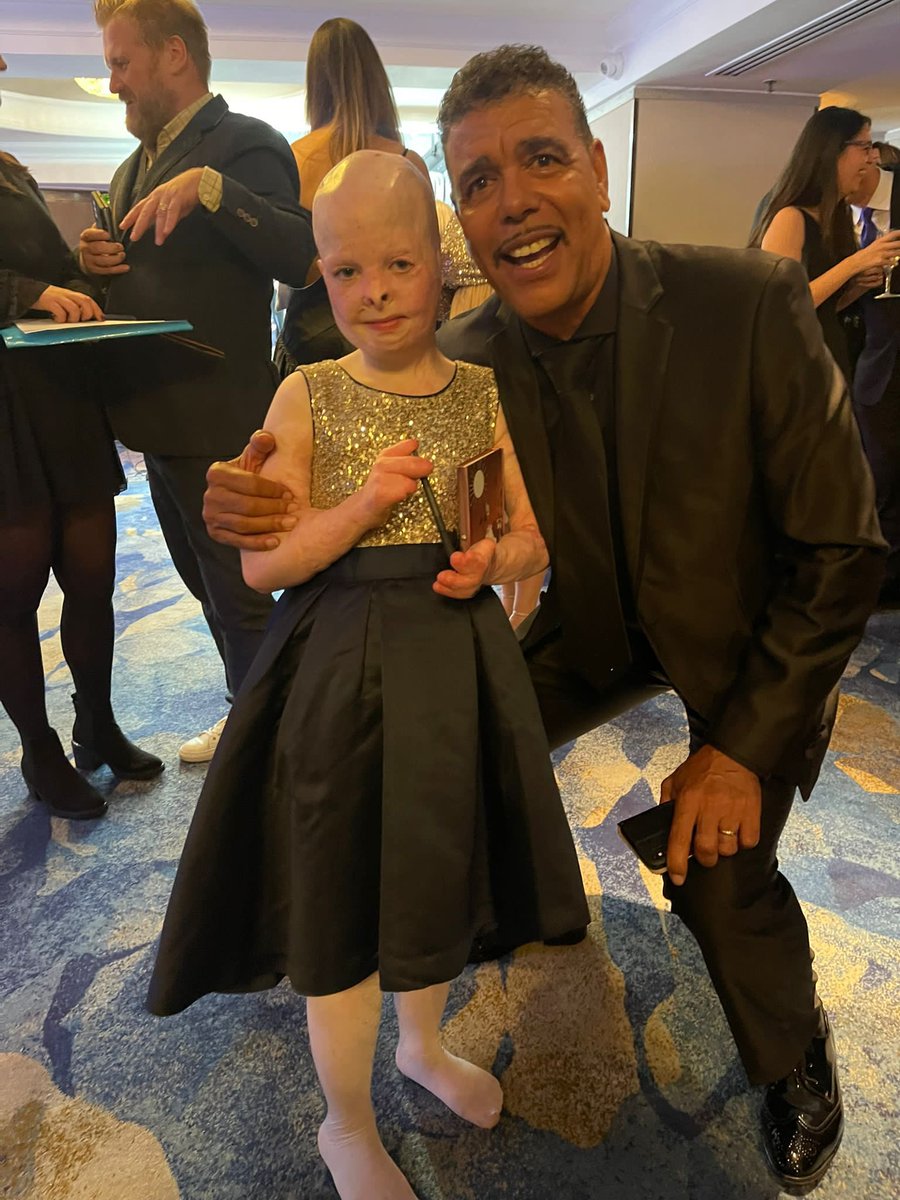 Chris Kamara tweet media