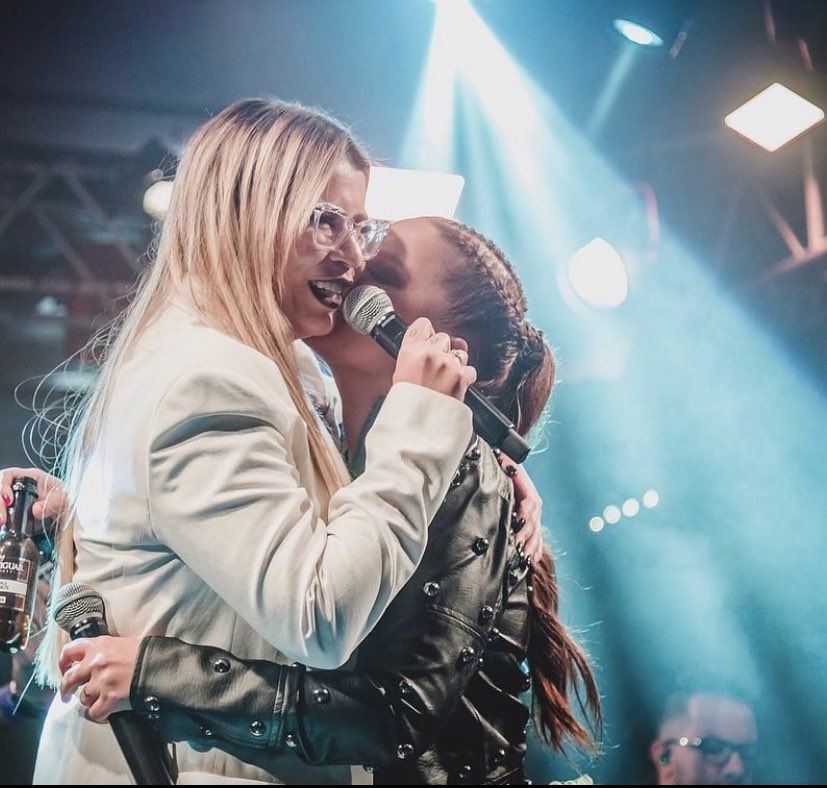 nathwmm's tweet photo. pra sempre elas! 🤍 https://t.co/6zaNjIyhQW