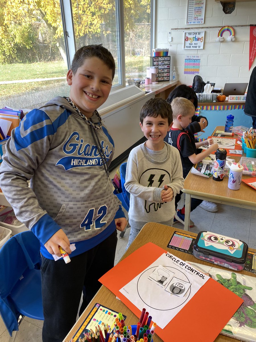 We LOVED meeting our first grade buddies today!! <a href="/MissWoods22/">Kendall Woods</a> you have amazing leaders in your room!🤩 #112Leads #wt112