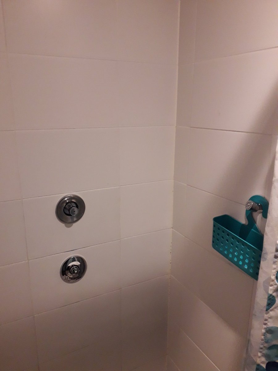 DavidsSecret97's tweet photo. Bout to top a lad in a public shower.  Who wants to watch? https://t.co/NUZamPVX6W