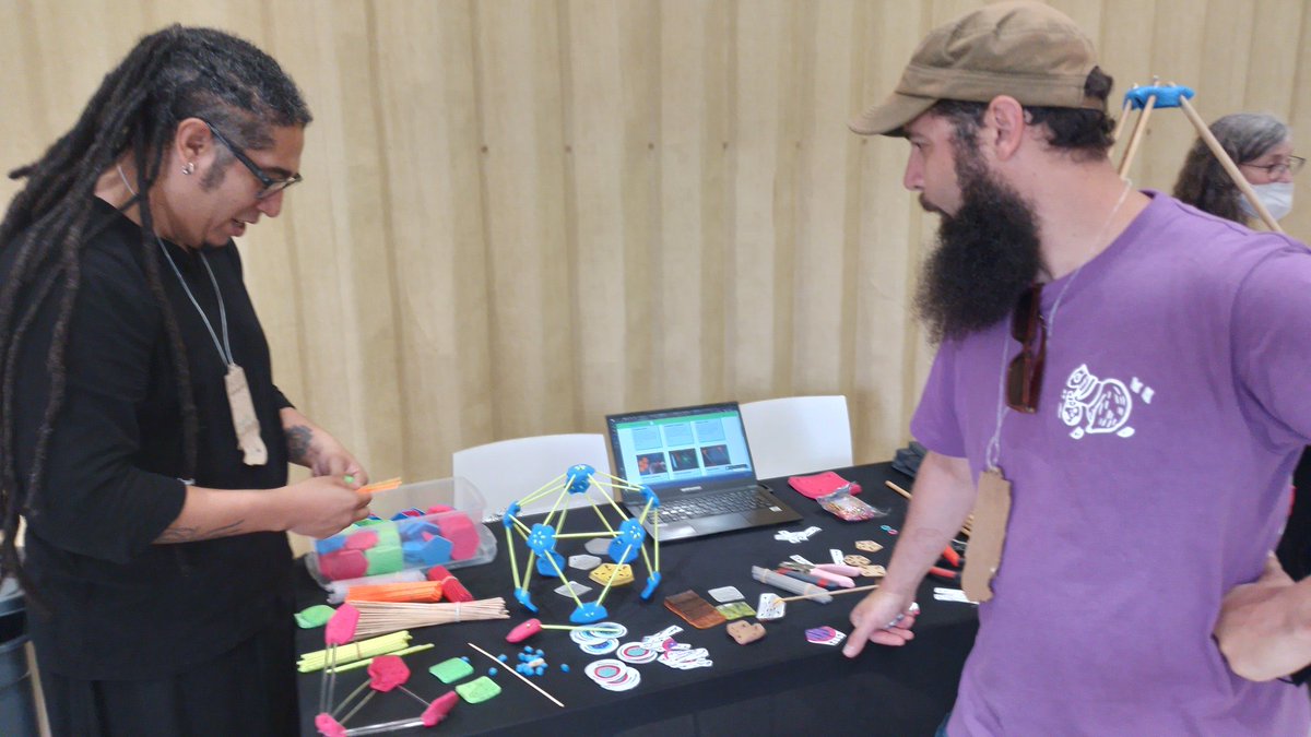 GOSHCommunity's tweet image. #GOSH2022 #PublicDemo @FerDaguanno shows his @alquimetricos ecotoys for #STEAM. They are open-source and aimed to help to learn science and tech by playing.