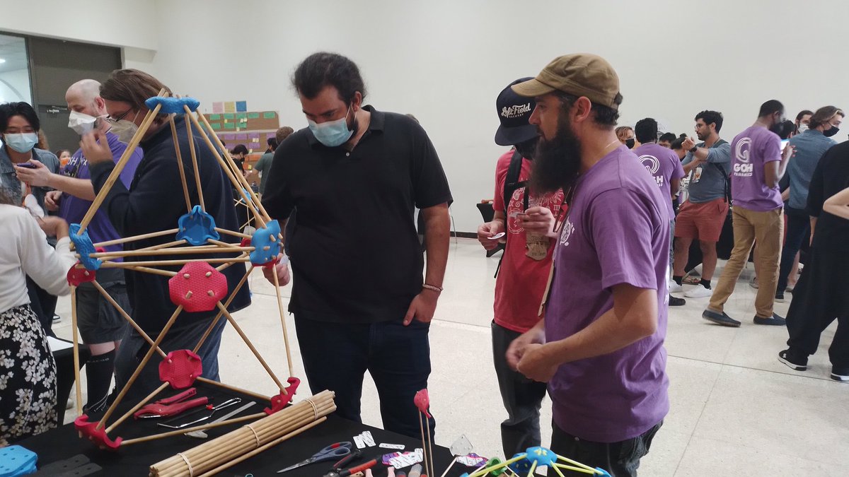 GOSHCommunity's tweet image. #GOSH2022 #PublicDemo @FerDaguanno shows his @alquimetricos ecotoys for #STEAM. They are open-source and aimed to help to learn science and tech by playing.