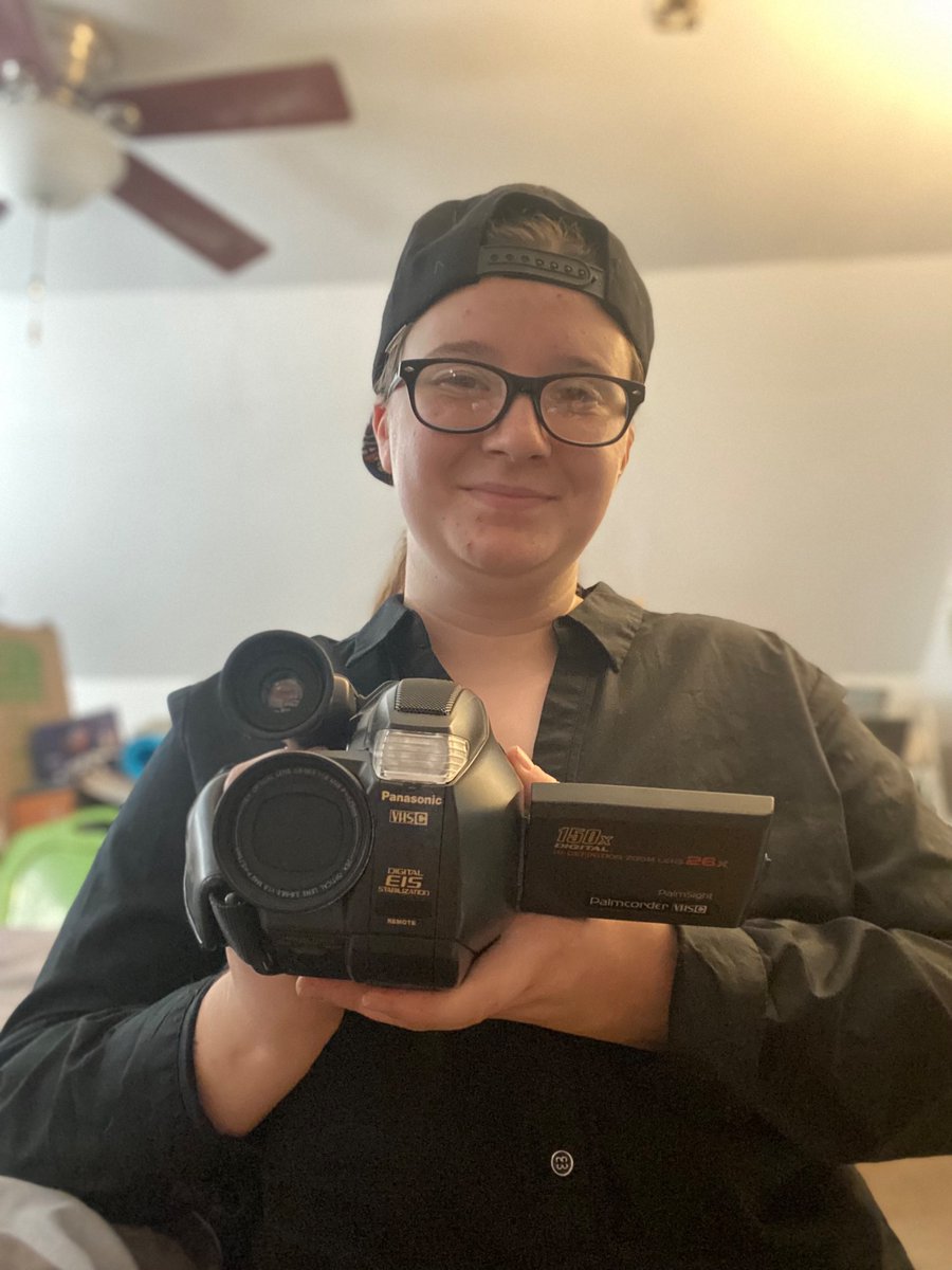 ReyJones01's tweet photo. Is this the first time in over a year that I’ve worn my glasses? Yes. Is it only because I’m wearing them for my Zak Bagans costume? Yes. I’ll have stuff for the facial hair soon. I just had to test out the costume https://t.co/vyrQKijVsE