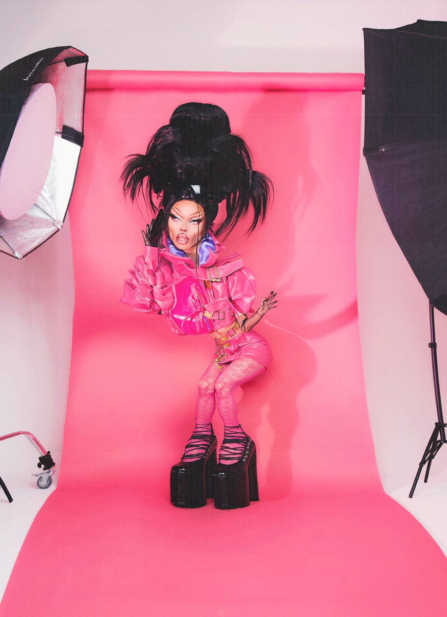 smintyd's tweet image. PASSION 4 FASHION !! 

EP.6 TICKLED PINK !! 

Inspired by Bratz dolls &amp;amp; made from vintage Paul’s Boutique bags