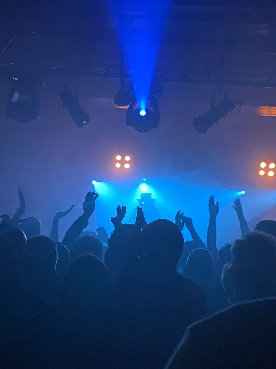 Great show tonight in <a href="/O2AcademyLeic/">O2 Academy Leicester</a> <a href="/FOTNofficial/">Nephilim official</a> see you all at the <a href="/Whitbypavilion/">Whitby Pavilion</a> #TomorrowsGhostsFestiavl #Goth #Nephilim