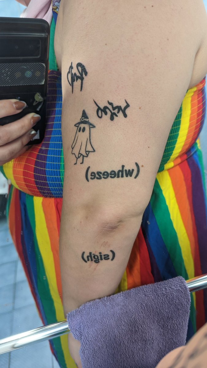ace3crossing's tweet photo. WW+ I have a tattoo of buzzfeed unsolved and Shane/Ryan autographs. Highly recommend (wheeze) (sigh) @shanemadej @wearewatcher #ww #watcher #patreon #watcherweekly https://t.co/jh7GuYBaFA