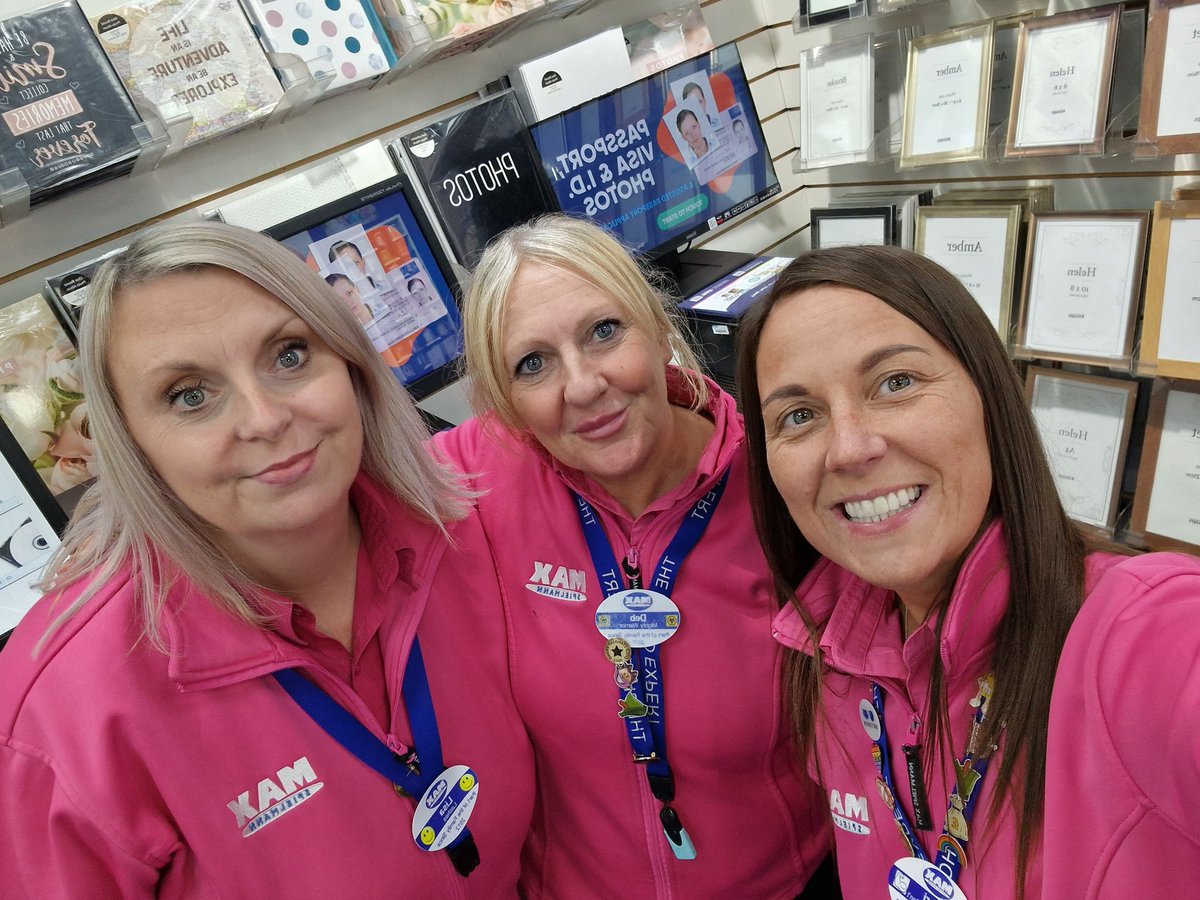 Cracking week in West Brom breaking records 👌 <a href="/fellows555/">Kay Fellows</a> <a href="/RachaelM25/">Rachael Myers</a>