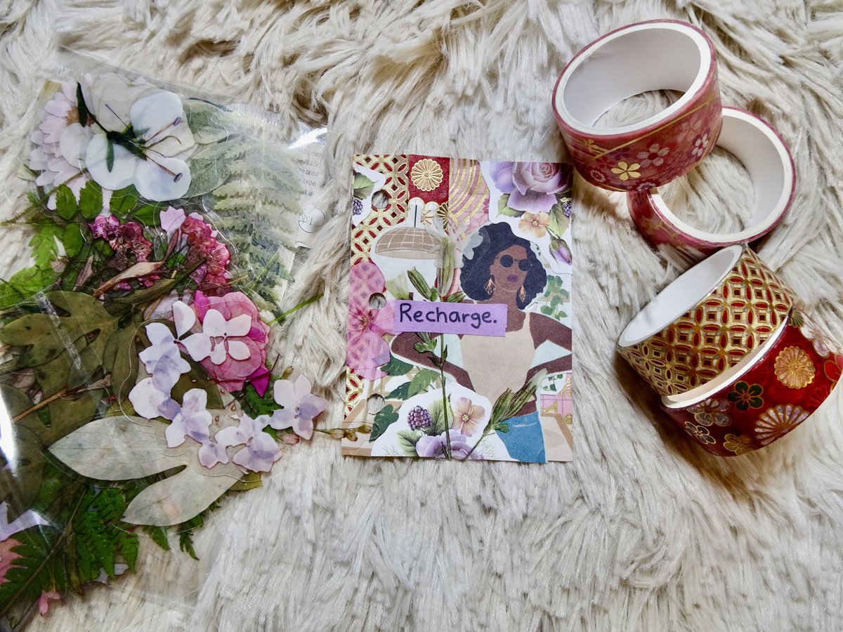 cre8tivesolace's tweet photo. 🌸⭐️JOURNAL WITH ME 🌸 New 3 Ring Binder Recharging Theme✨ https://t.co/hcx29ropjT via @YouTube✨3 minute video✨#minijournal #minibinder #mini3ringbinder #creativesolacestudios #kathleenarolajohnson https://t.co/yiFL1ucQQP