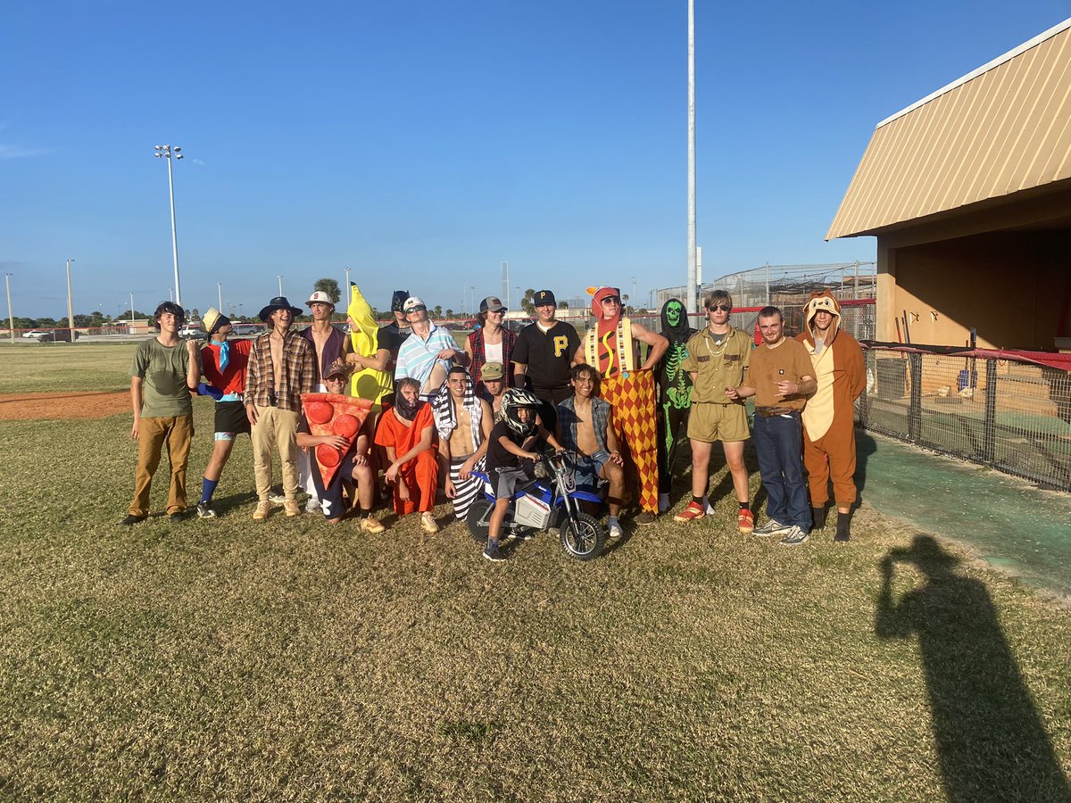 Scorpsbaseball's tweet photo. We had a great annual Halloween game today! These guys have worked hard all fall so today we decided to have a little fun⚾️⚾️⚾️ https://t.co/9MXuSvWNL3