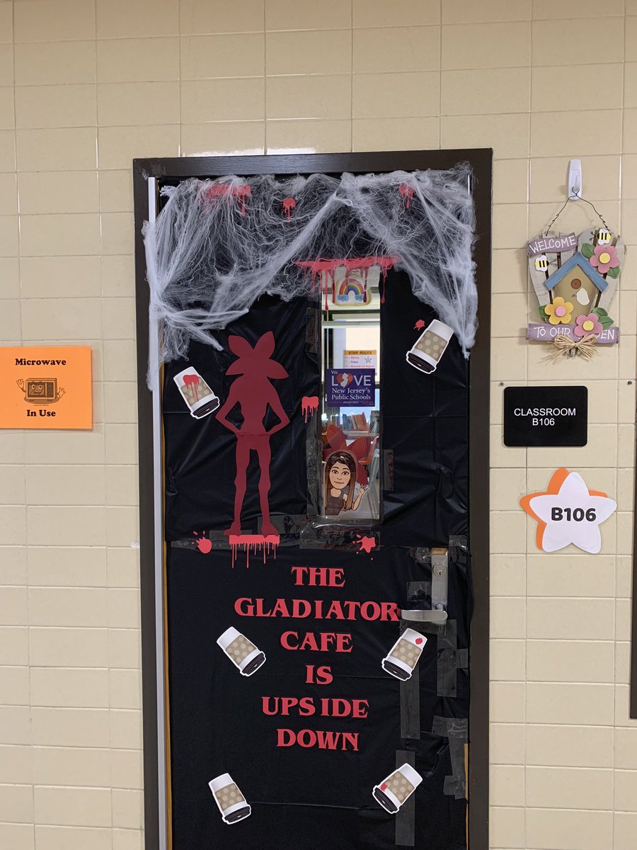 The Gladiator Cafe is Upside Down! Join us to tomorrow from 8:30-9:30 B106! 🧡🖤@mrs_mnaro @WeAreHTSD @sue_ferrara @holaMsChristie @GricePrincipal_ @ScottRRocco @MrsGuntherClass @HTSD_Grice