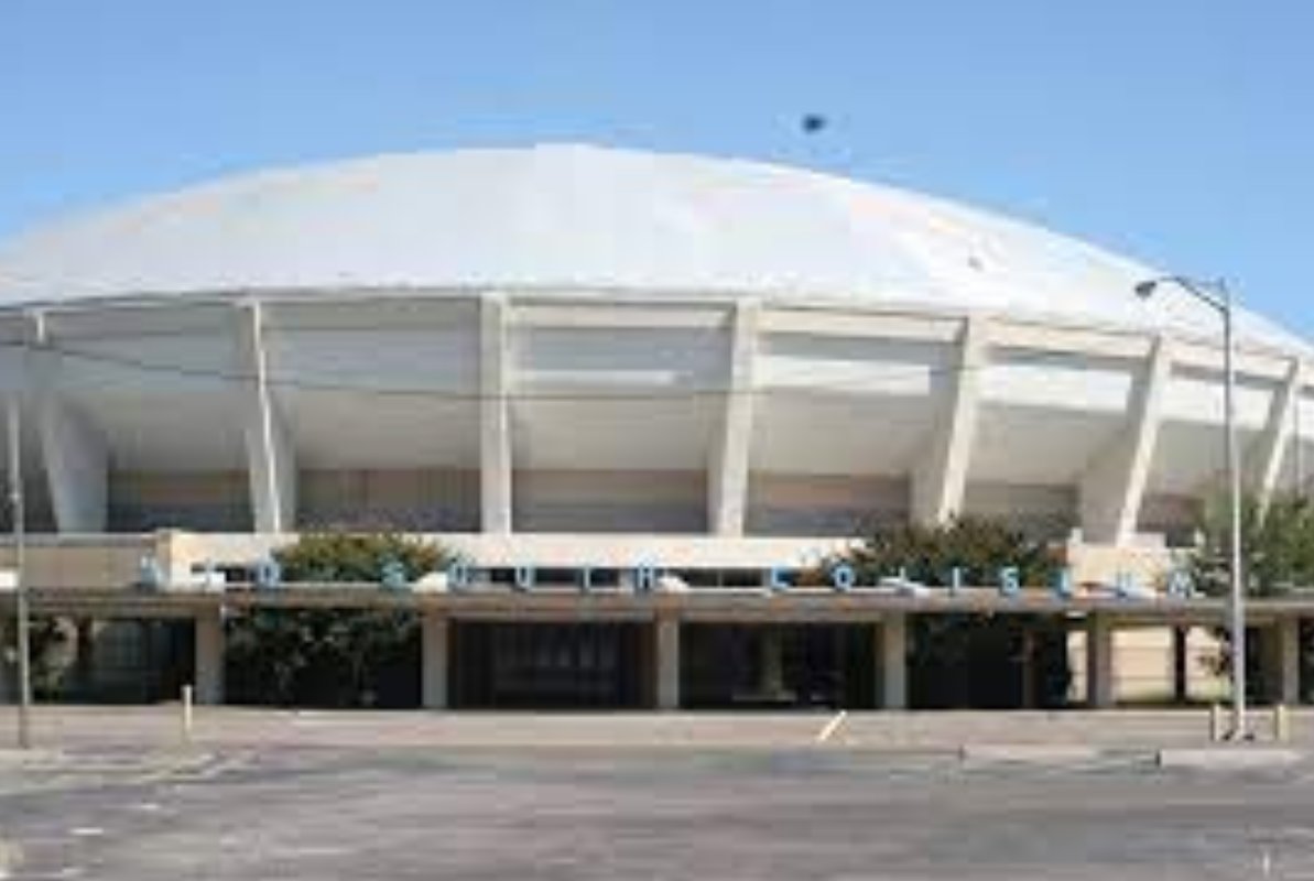 Help us save the <a href="/MsouthColiseum/">Midsouth Coliseum</a>! You can donate here by clicking the link!
facebook.com/donate/1291277…